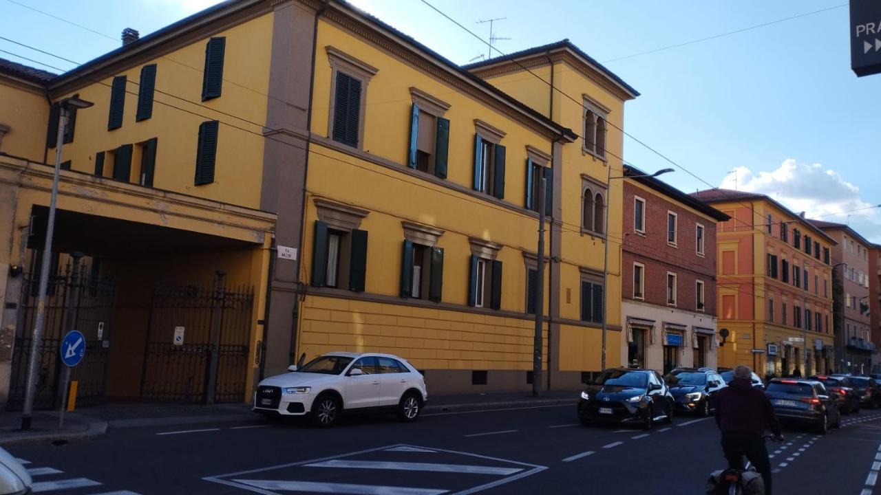 Crociali Lägenhet Bologna Exteriör bild