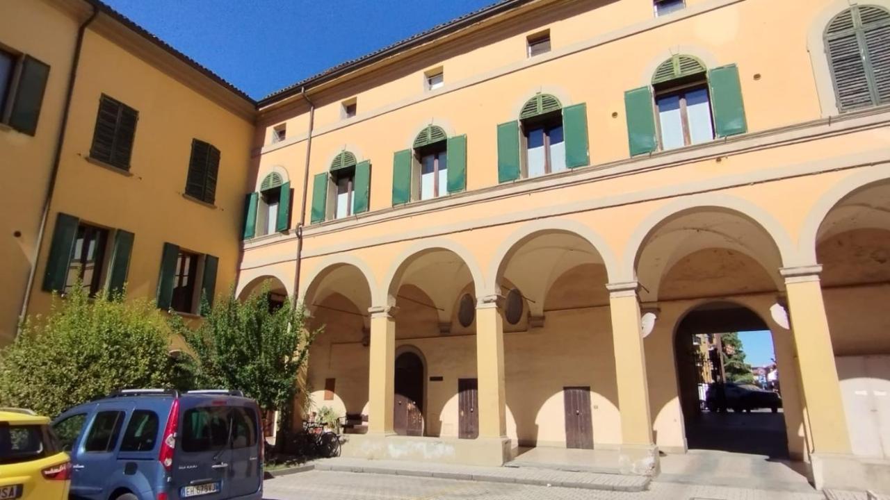 Crociali Lägenhet Bologna Exteriör bild